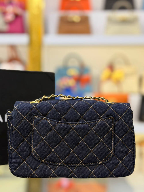CHANEL Omuz Çantası