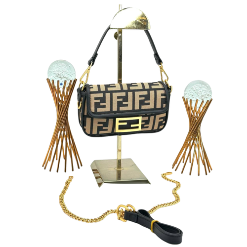 FENDİ BAGUETTE Mini Çanta